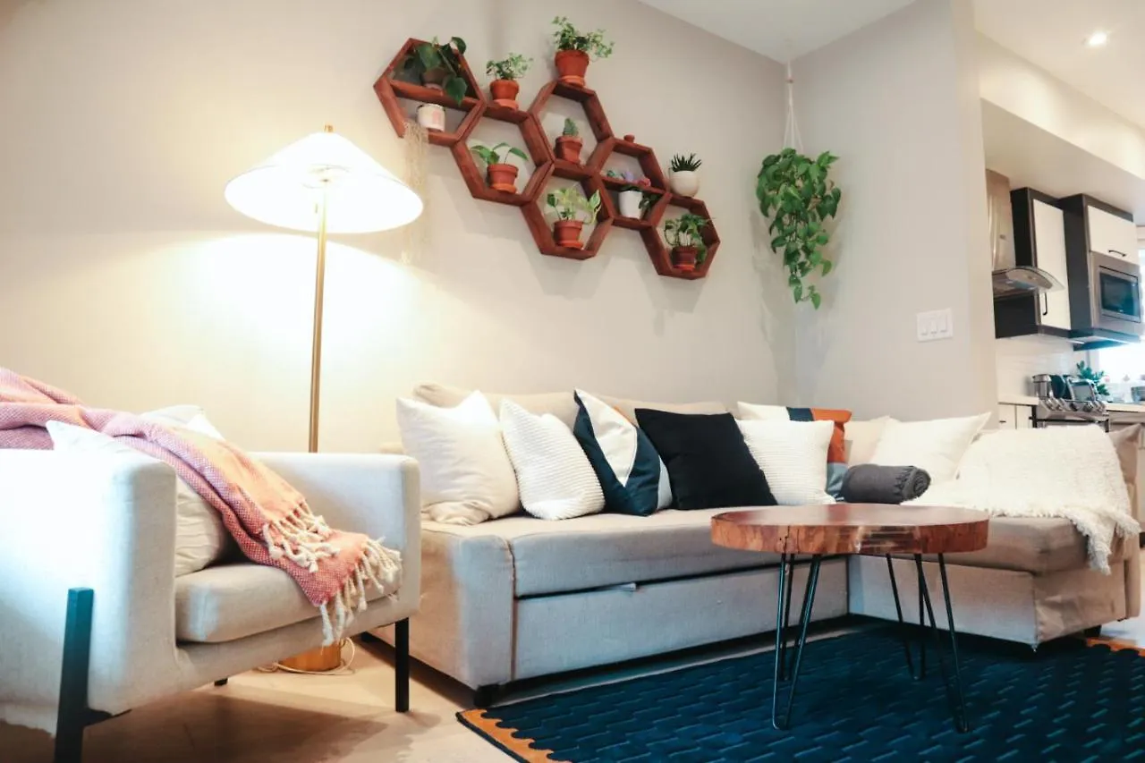 Toronto Junction Hideaway Apartment