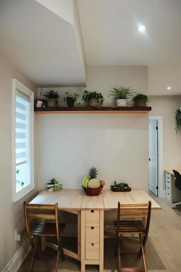 Toronto Junction Hideaway Διαμέρισμα
