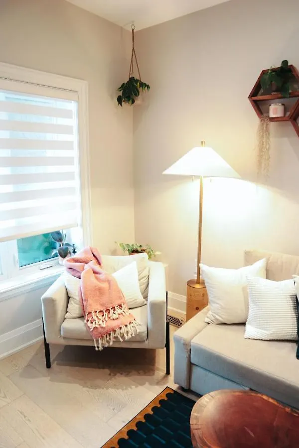 Toronto Junction Hideaway Διαμέρισμα 0*,  Καναδάς
